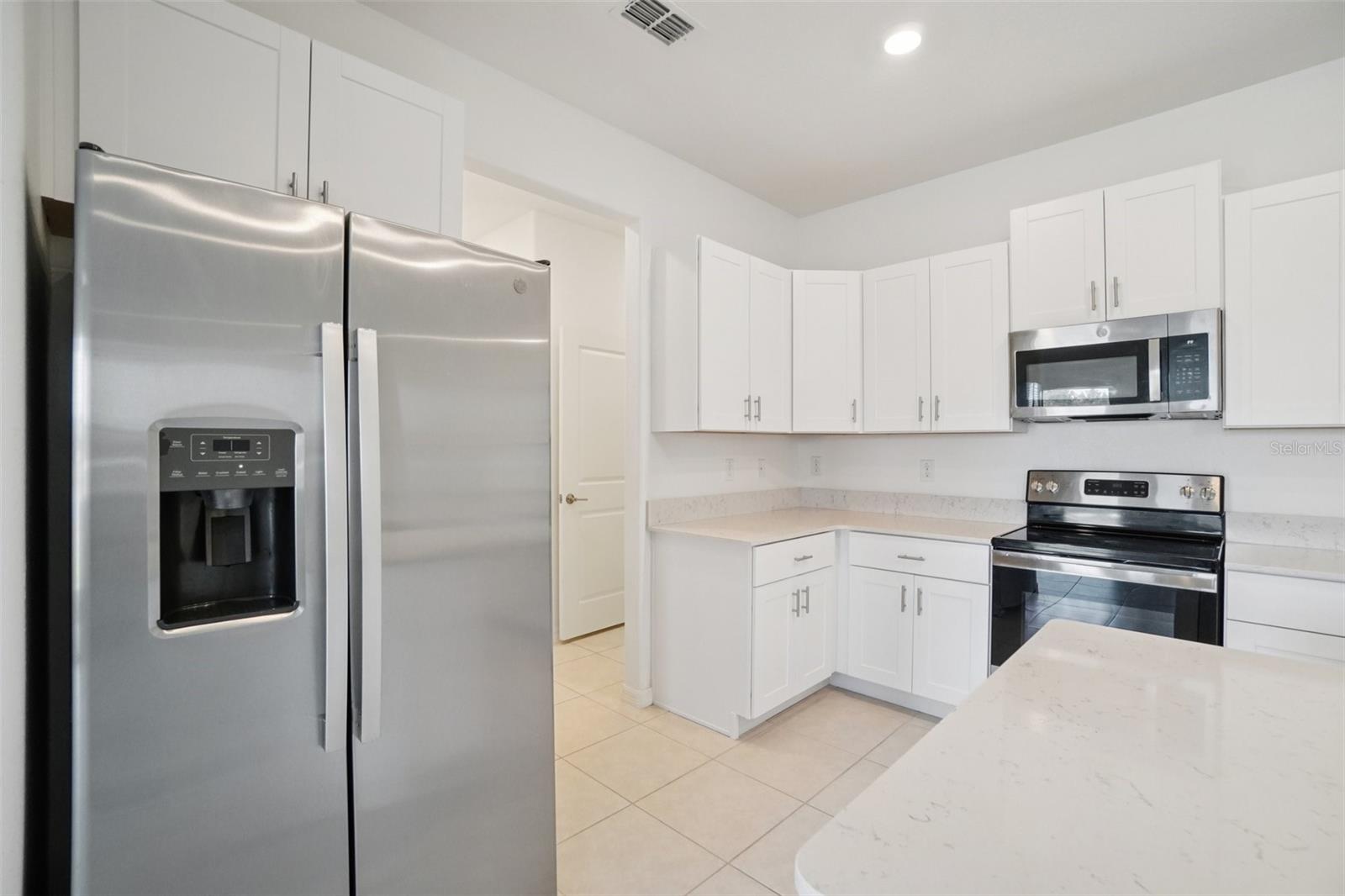 Image 14 of 35 For 6252 Shiner Street