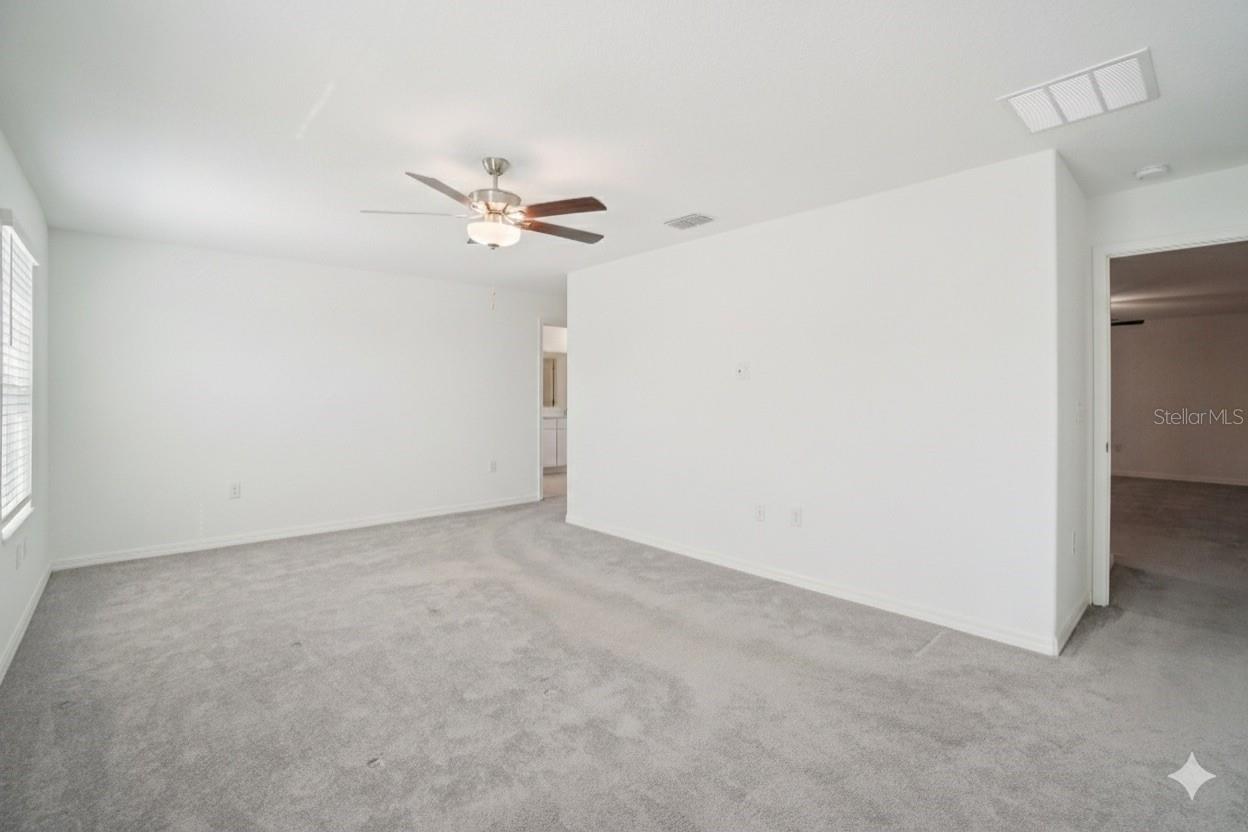 Image 28 of 35 For 6252 Shiner Street