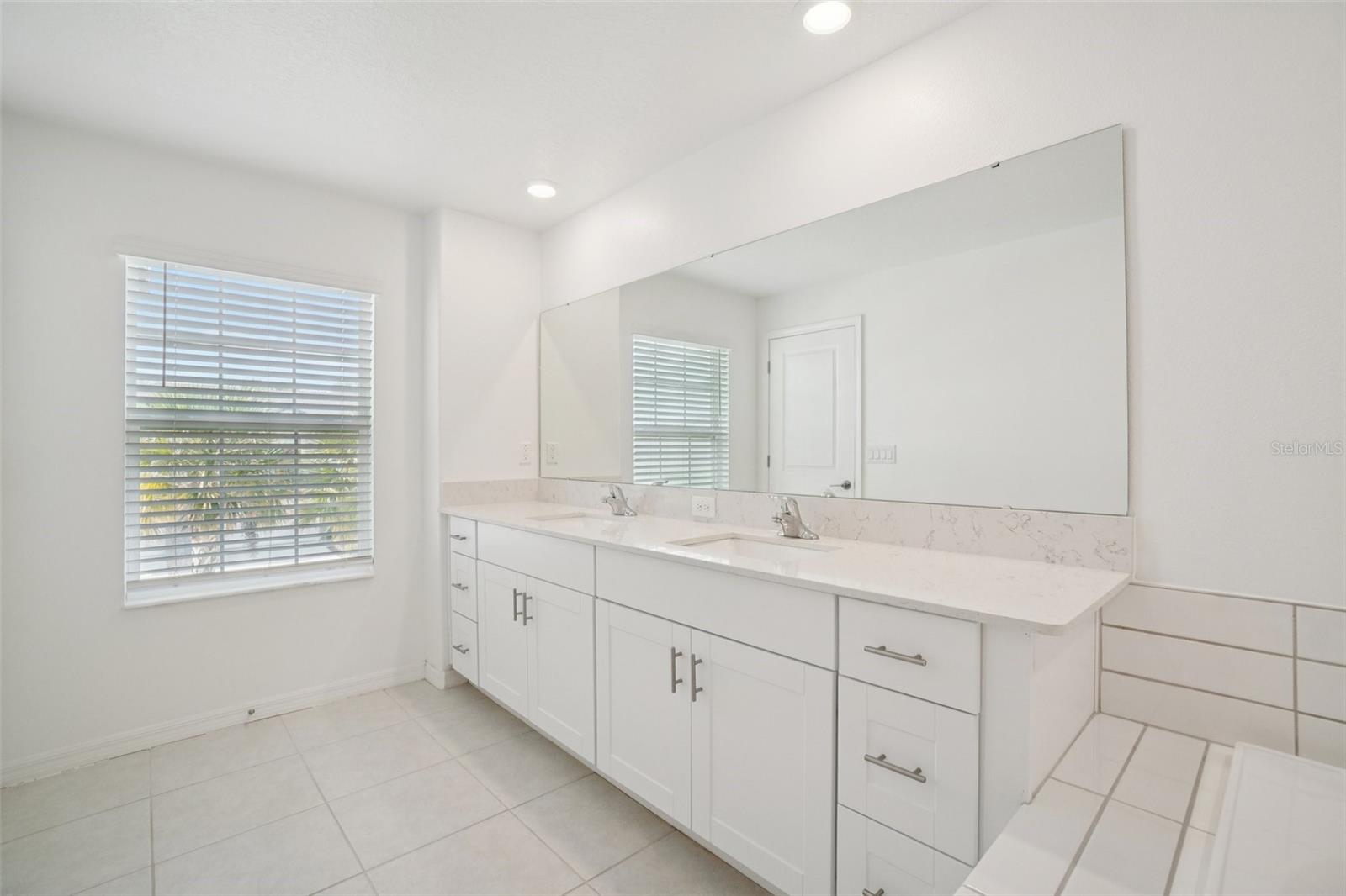 Image 29 of 35 For 6252 Shiner Street