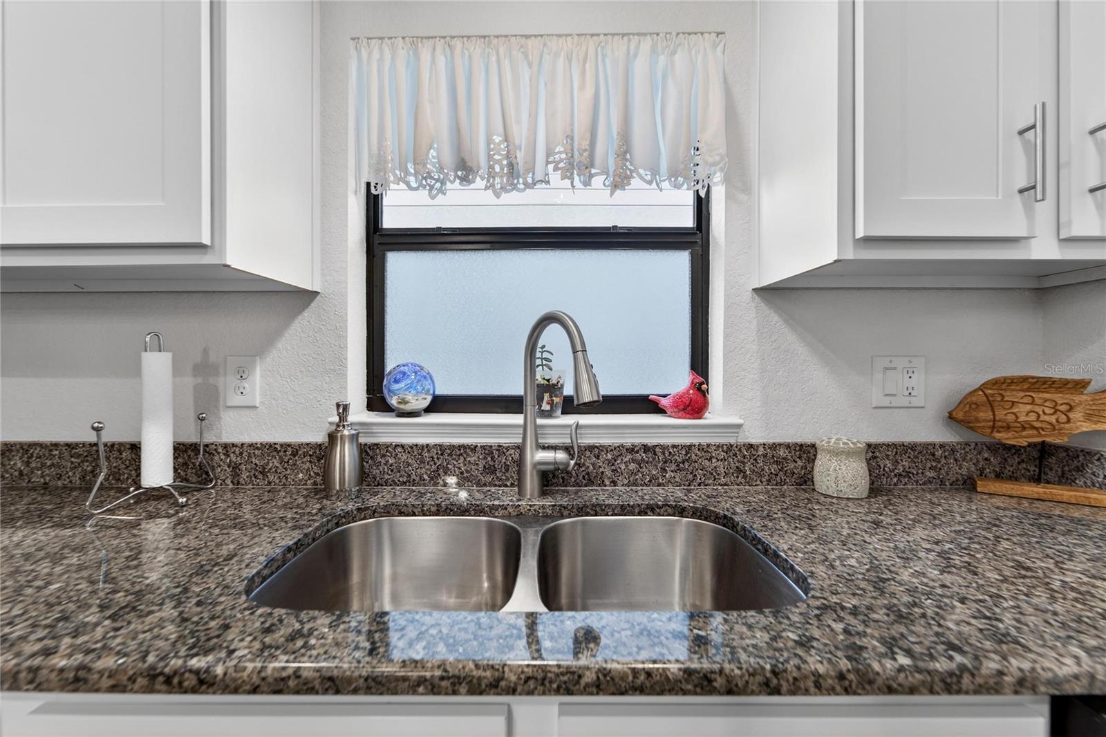 Image 13 of 66 For 16117 62nd Glen E