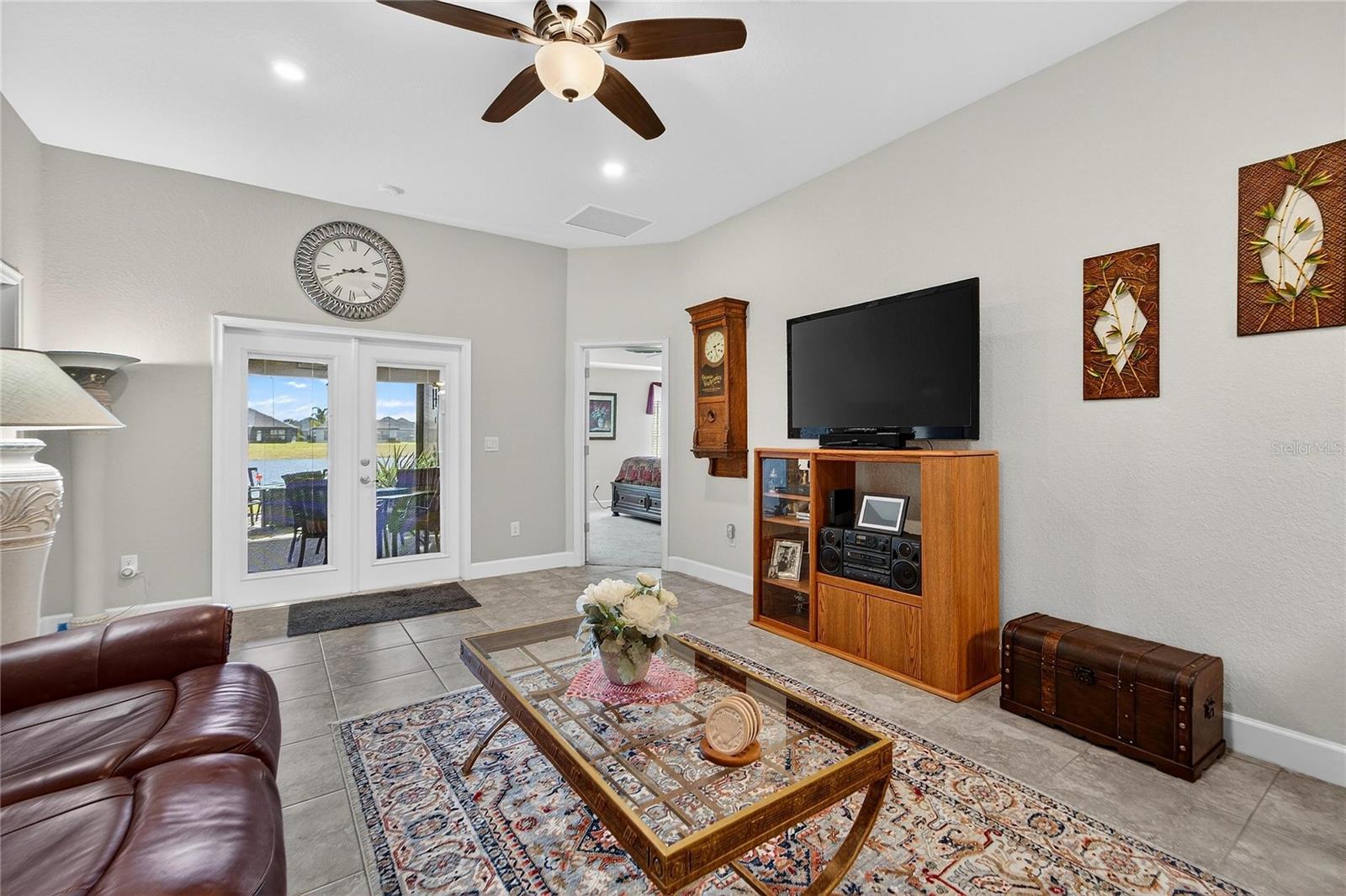 Image 18 of 66 For 16117 62nd Glen E