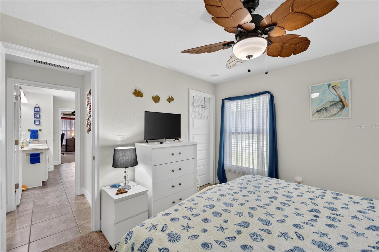 Image 29 of 66 For 16117 62nd Glen E