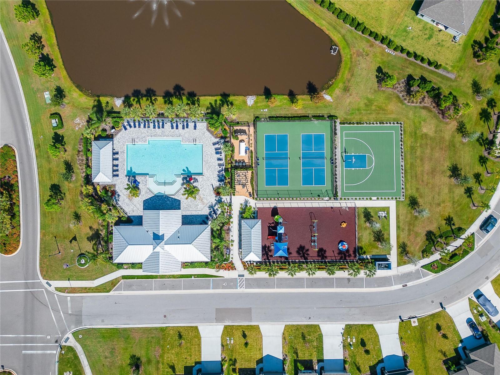 Image 62 of 66 For 16117 62nd Glen E