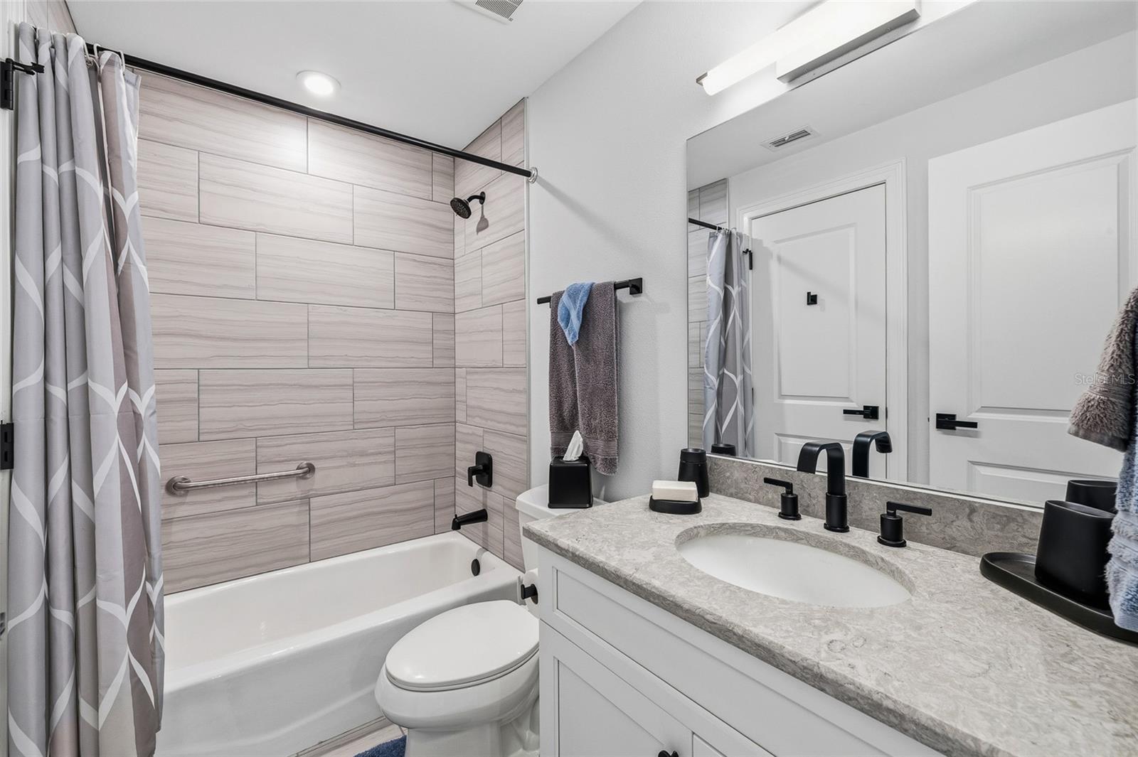 Listing photo id 24 for 101 Bayshore Boulevard 34