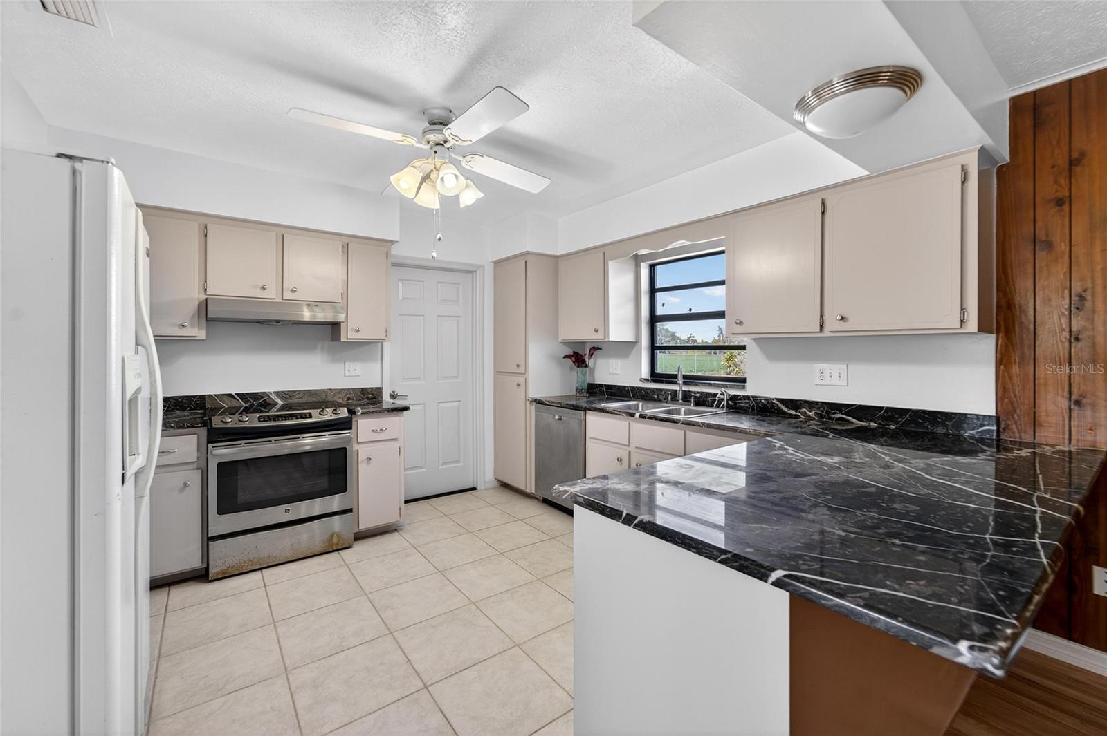 Image 13 of 68 For 15108 Sydney Road