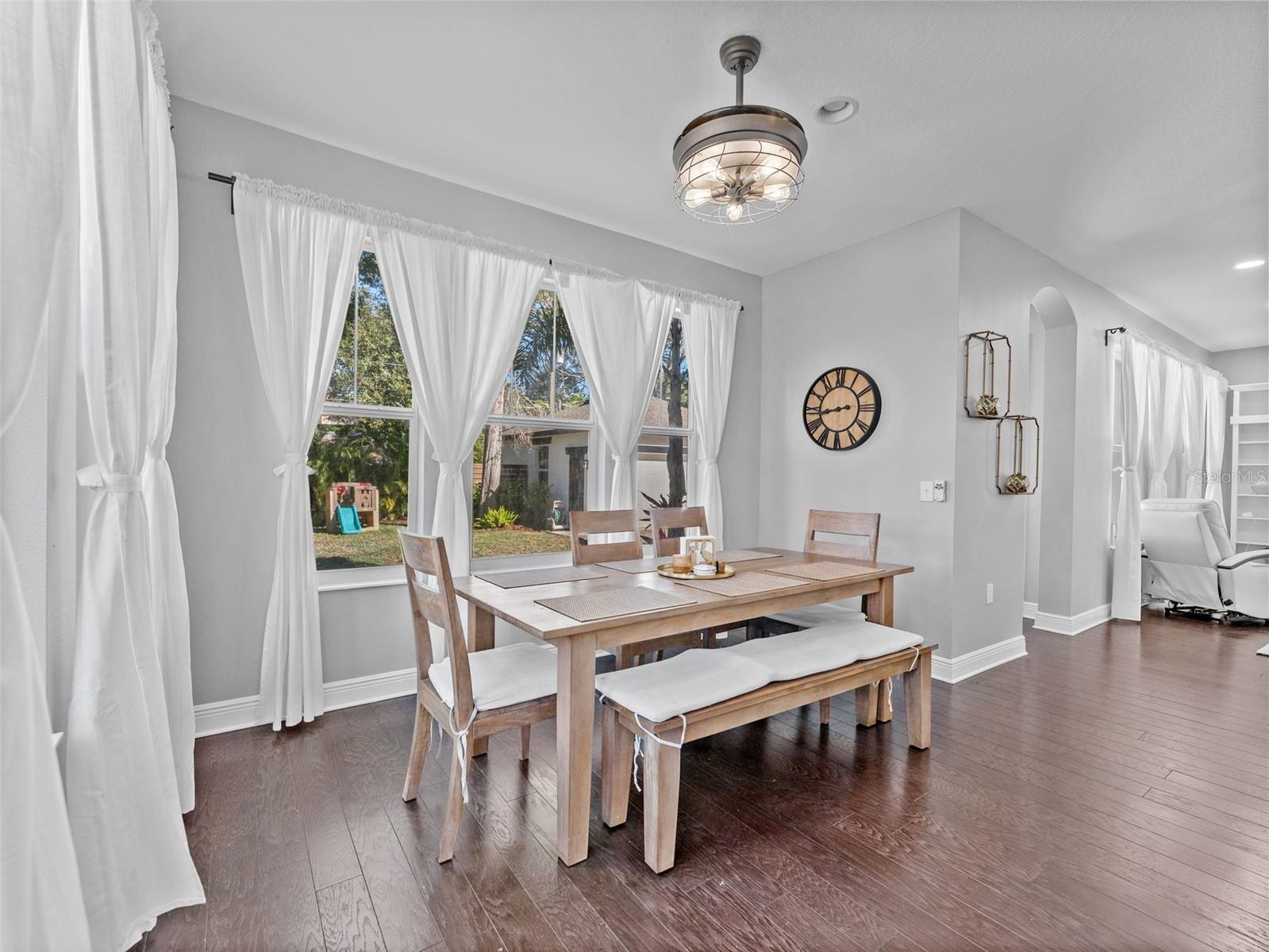 Image 12 of 41 For 135 24th Avenue S