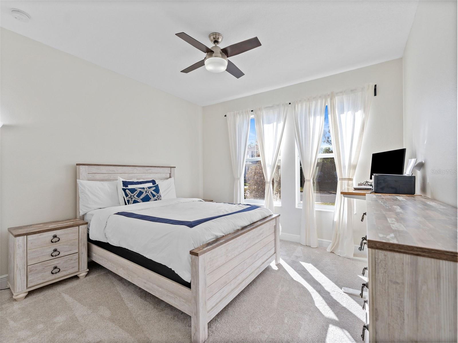 Image 25 of 41 For 135 24th Avenue S