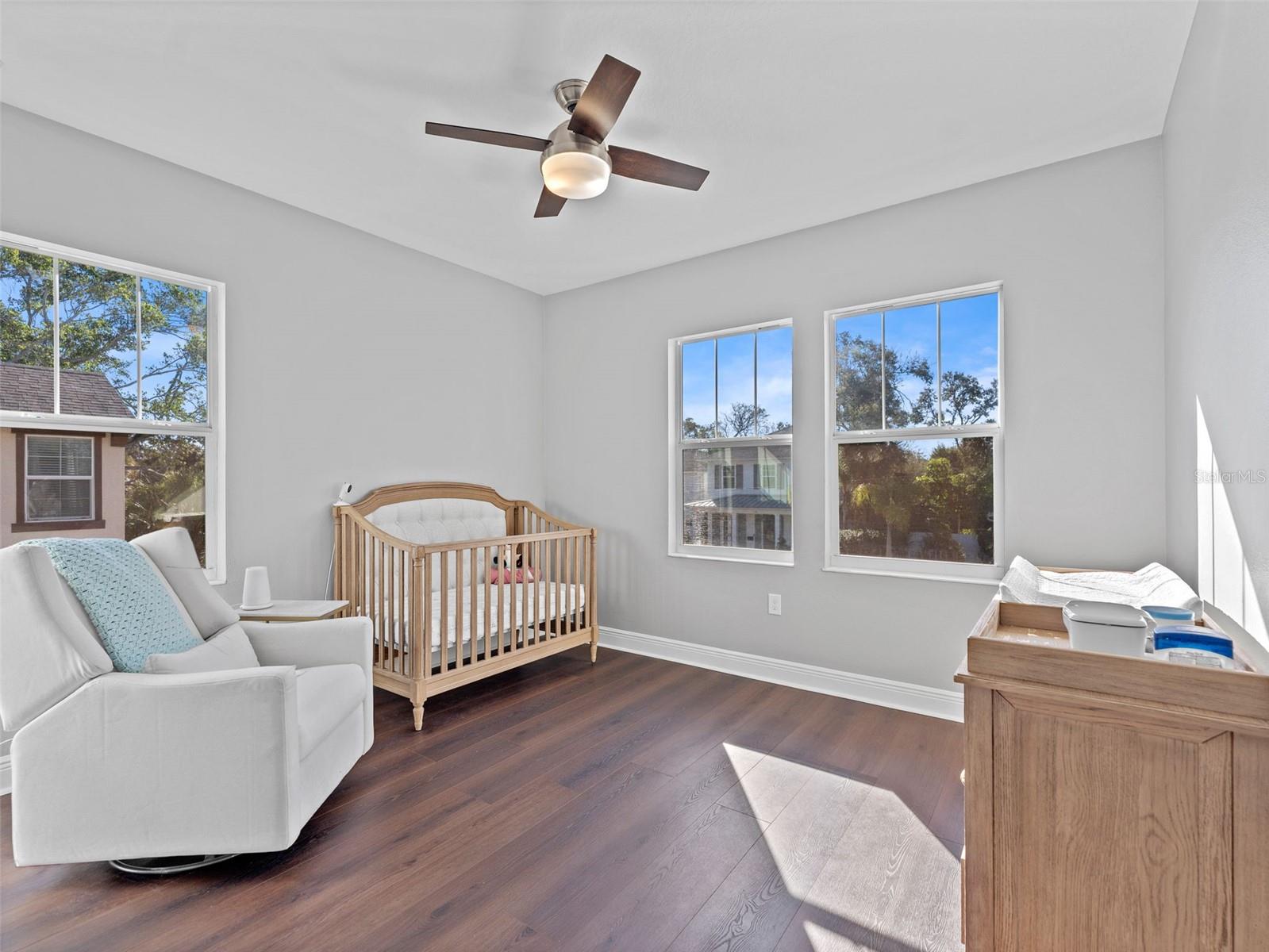 Image 28 of 41 For 135 24th Avenue S