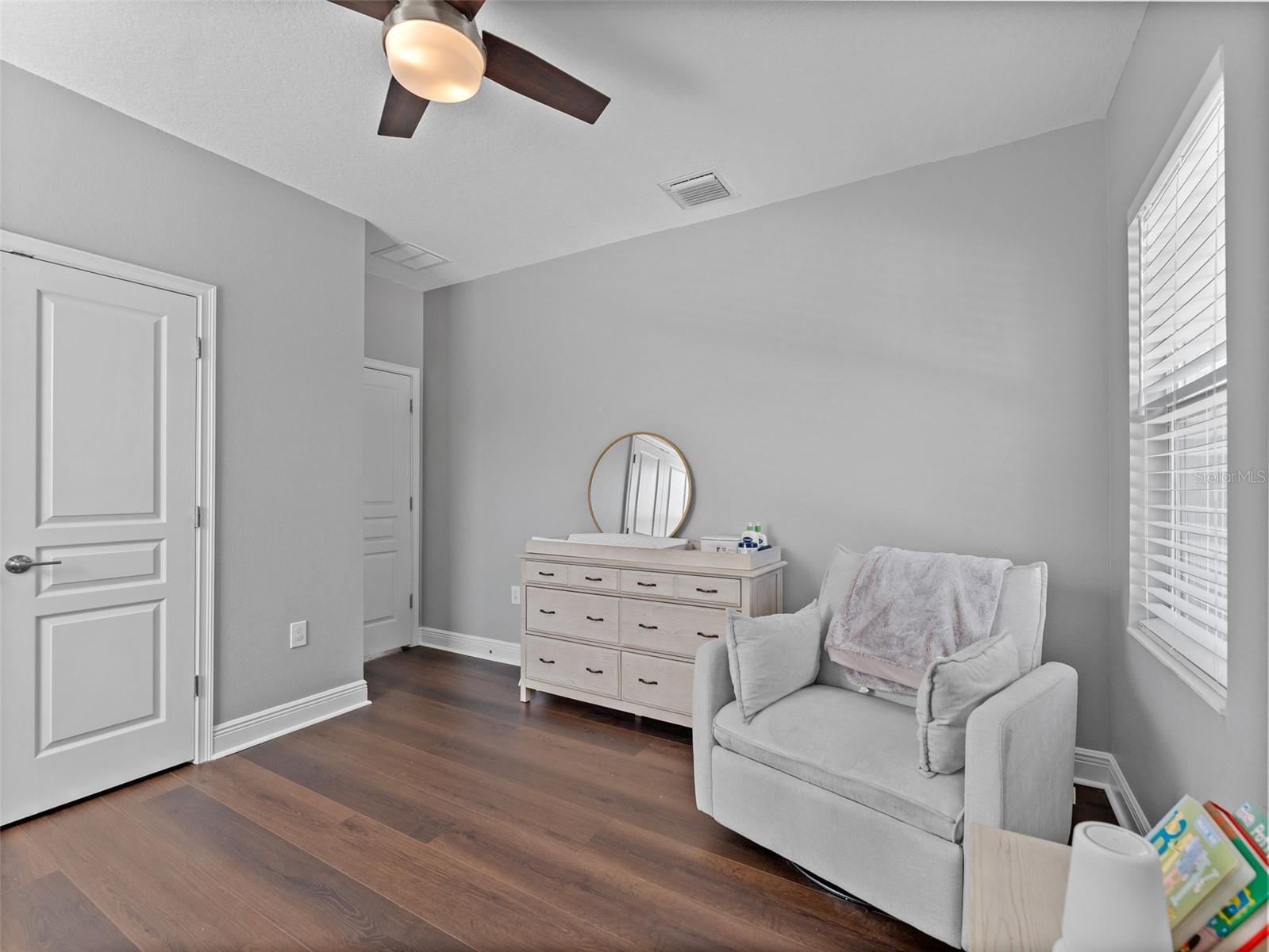 Image 29 of 41 For 135 24th Avenue S