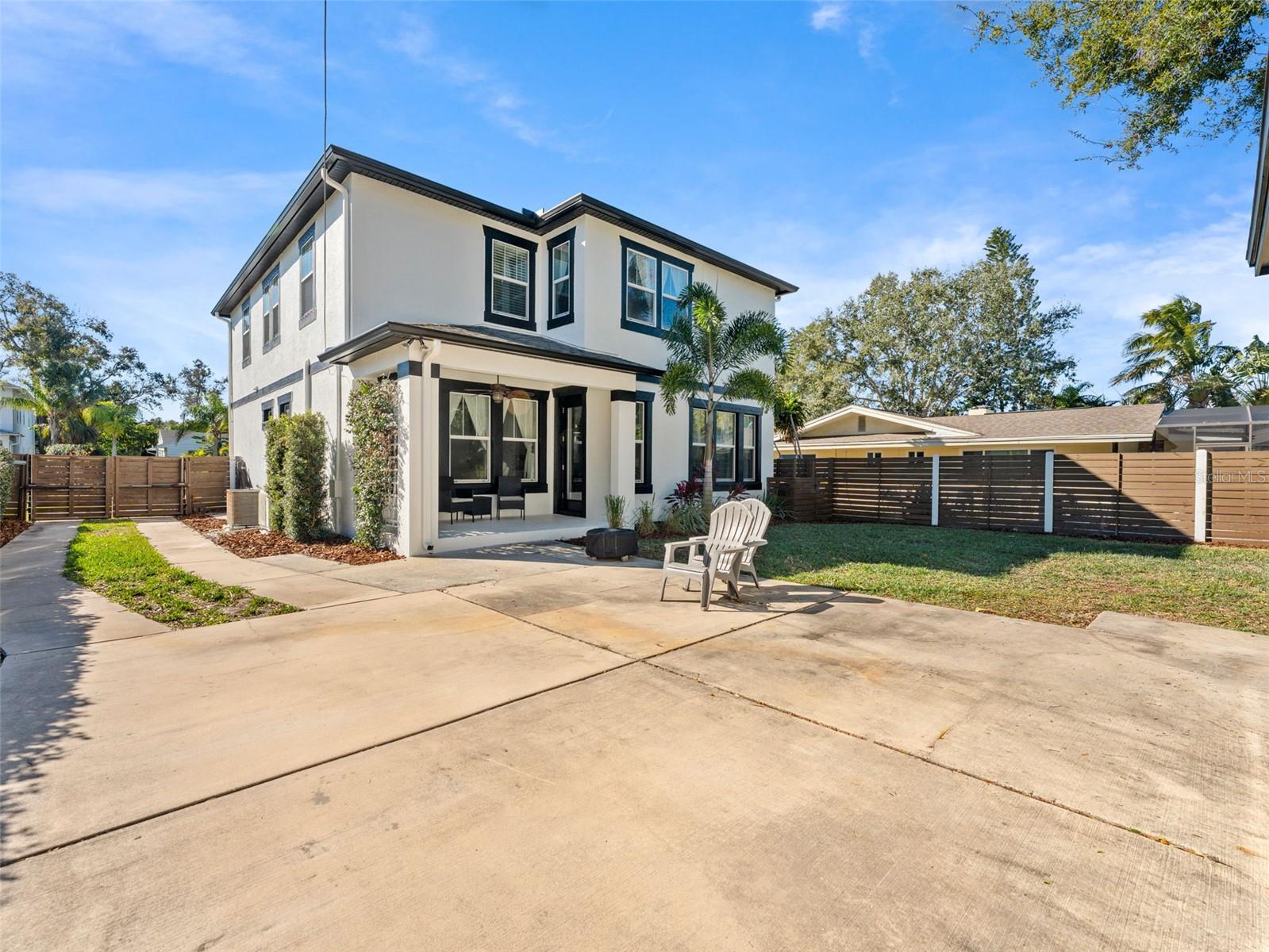 Image 37 of 41 For 135 24th Avenue S