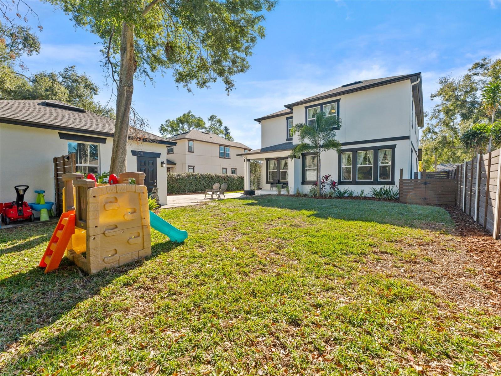 Image 39 of 41 For 135 24th Avenue S