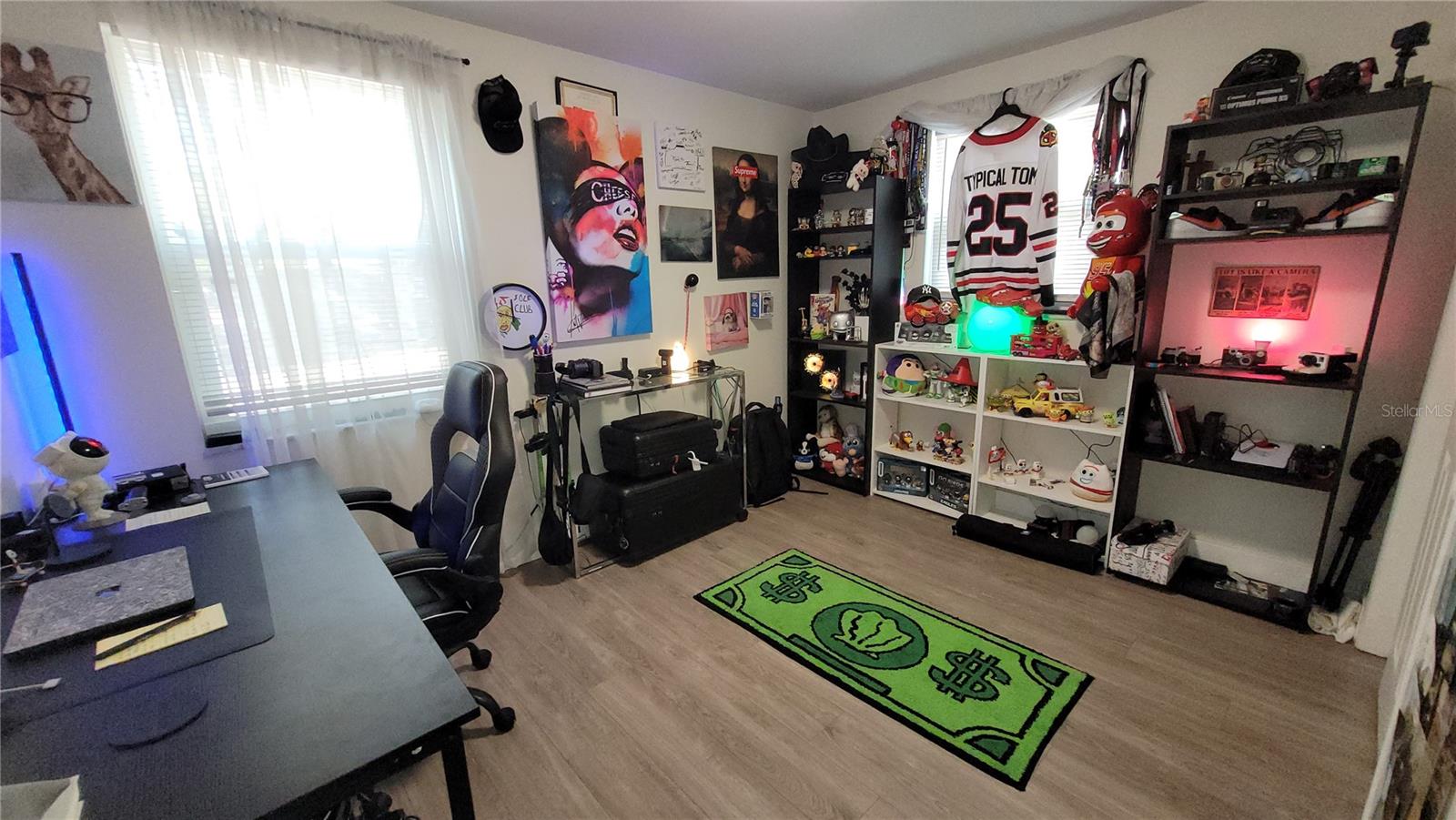 Image 17 of 26 For 2028 Betty Lane