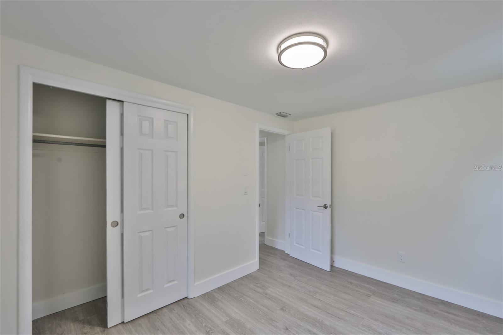 Image 20 of 26 For 2028 Betty Lane