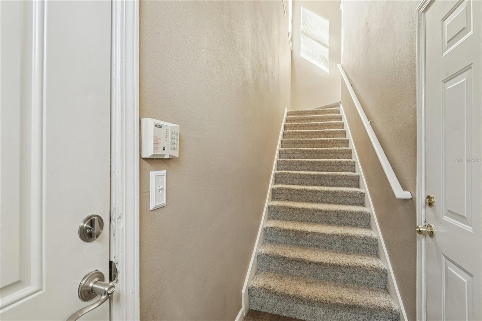 Image 10 of 33 For 10406 Villa View Circle