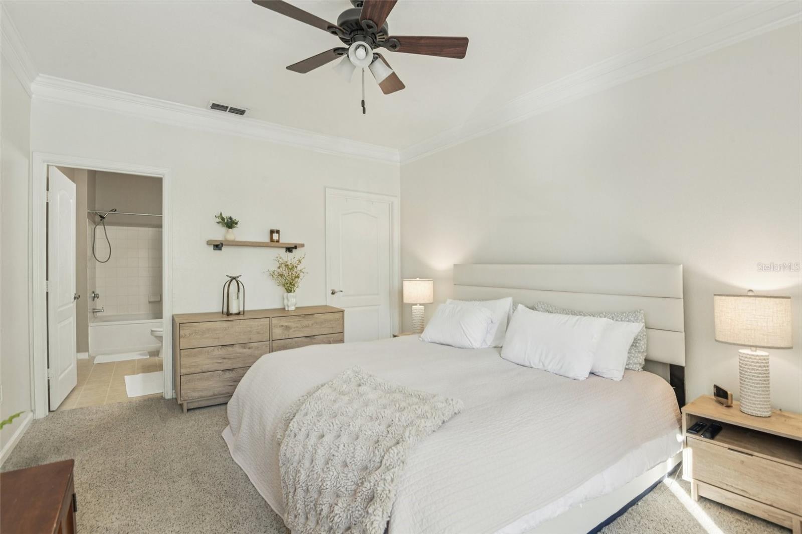 Image 21 of 33 For 10406 Villa View Circle