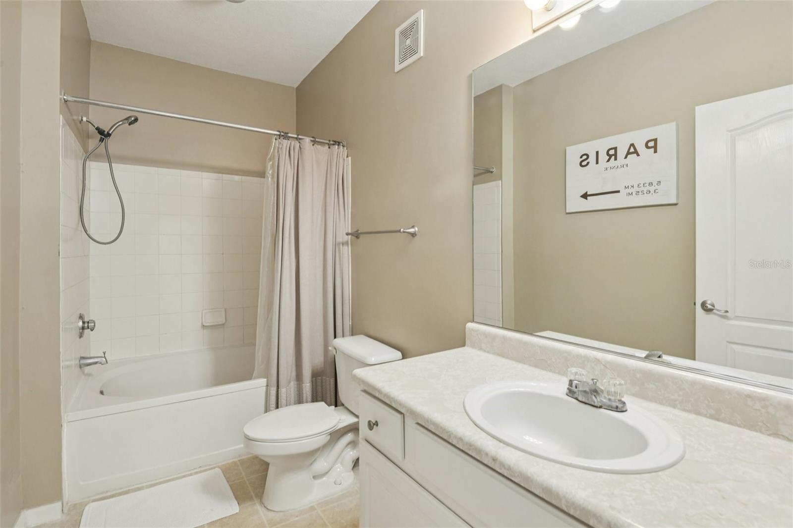 Image 23 of 33 For 10406 Villa View Circle