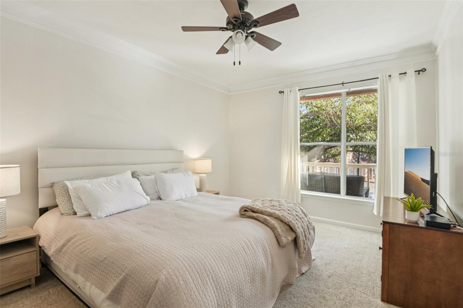 Image 3 of 33 For 10406 Villa View Circle