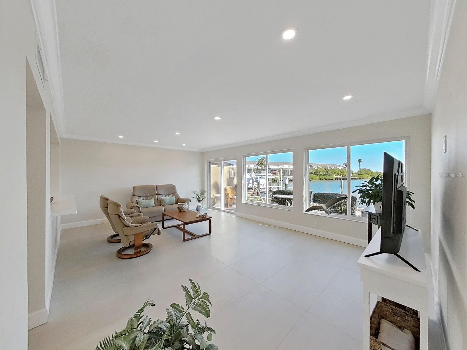 Image 17 of 79 For 825 Gulf Boulevard 110