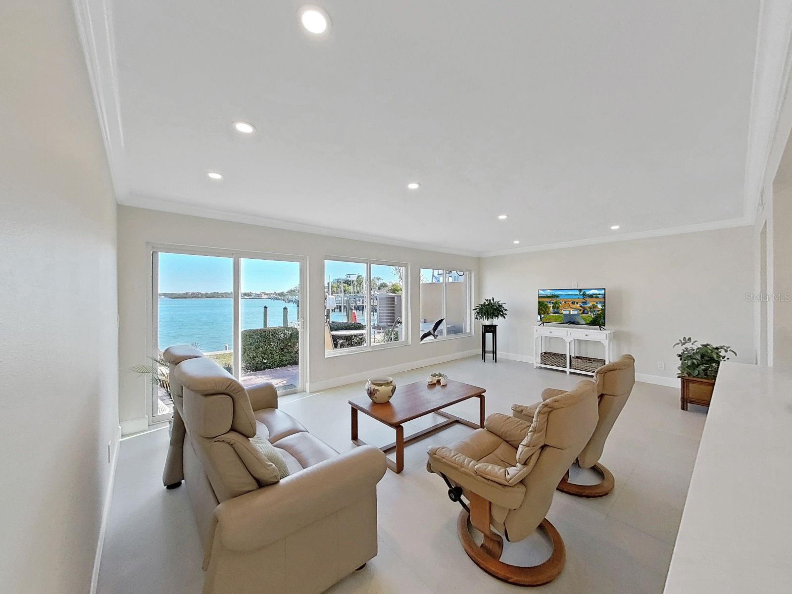 Image 20 of 79 For 825 Gulf Boulevard 110