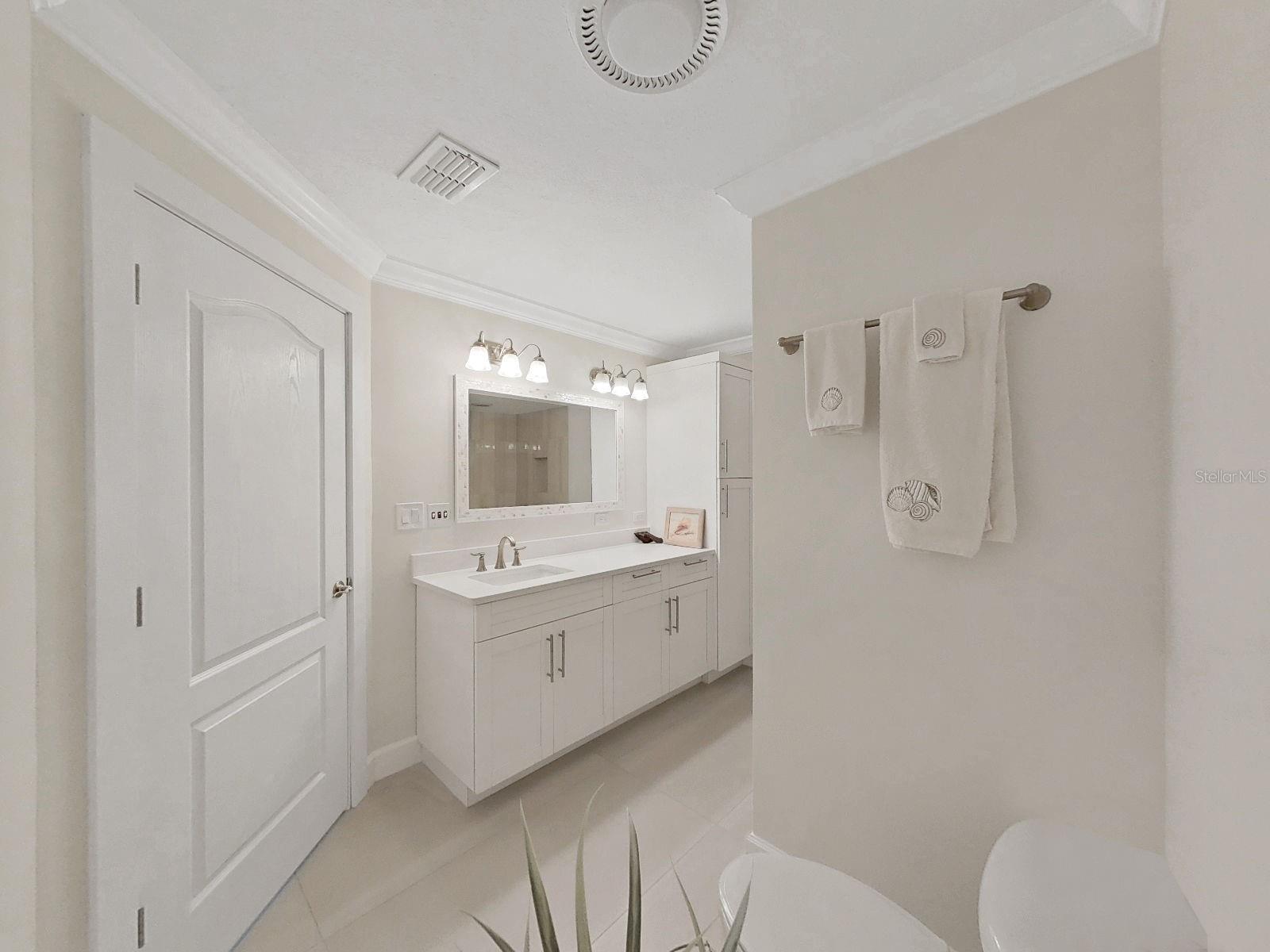 Image 27 of 79 For 825 Gulf Boulevard 110