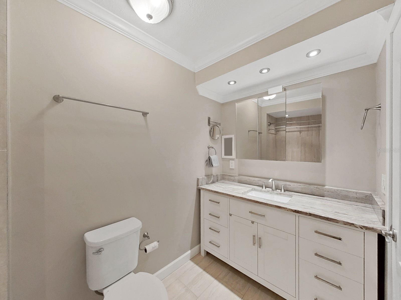 Image 37 of 79 For 825 Gulf Boulevard 110