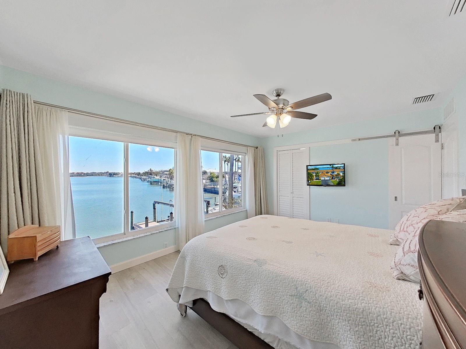 Image 42 of 79 For 825 Gulf Boulevard 110