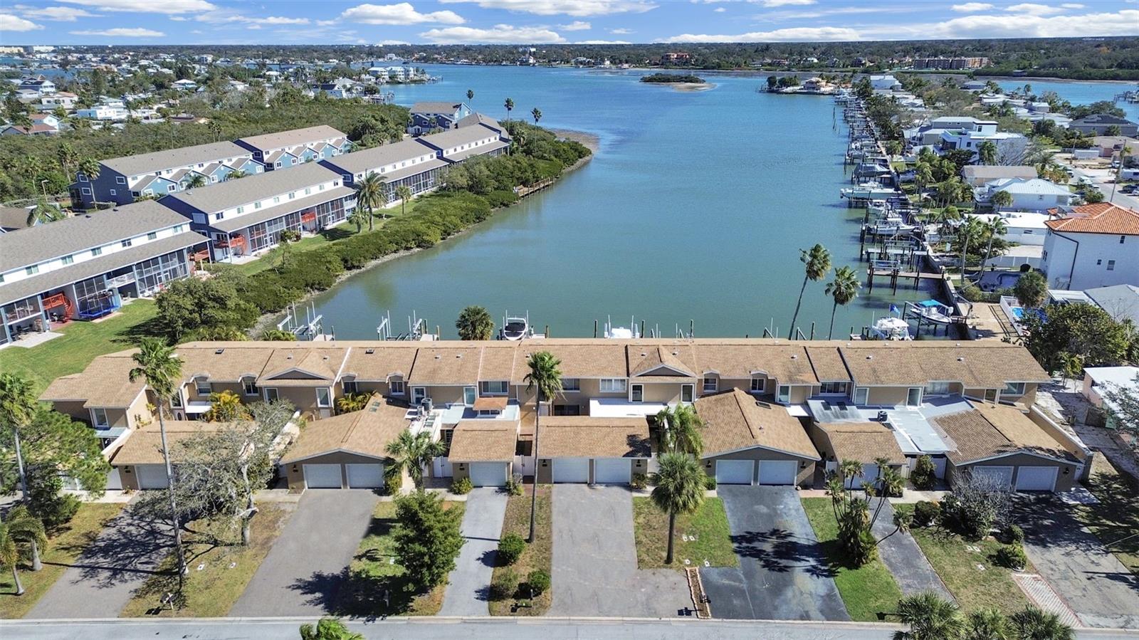 Image 51 of 79 For 825 Gulf Boulevard 110