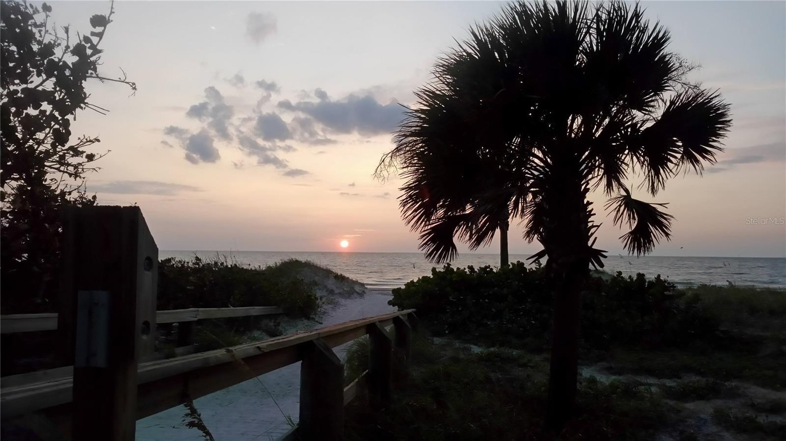 Image 75 of 79 For 825 Gulf Boulevard 110