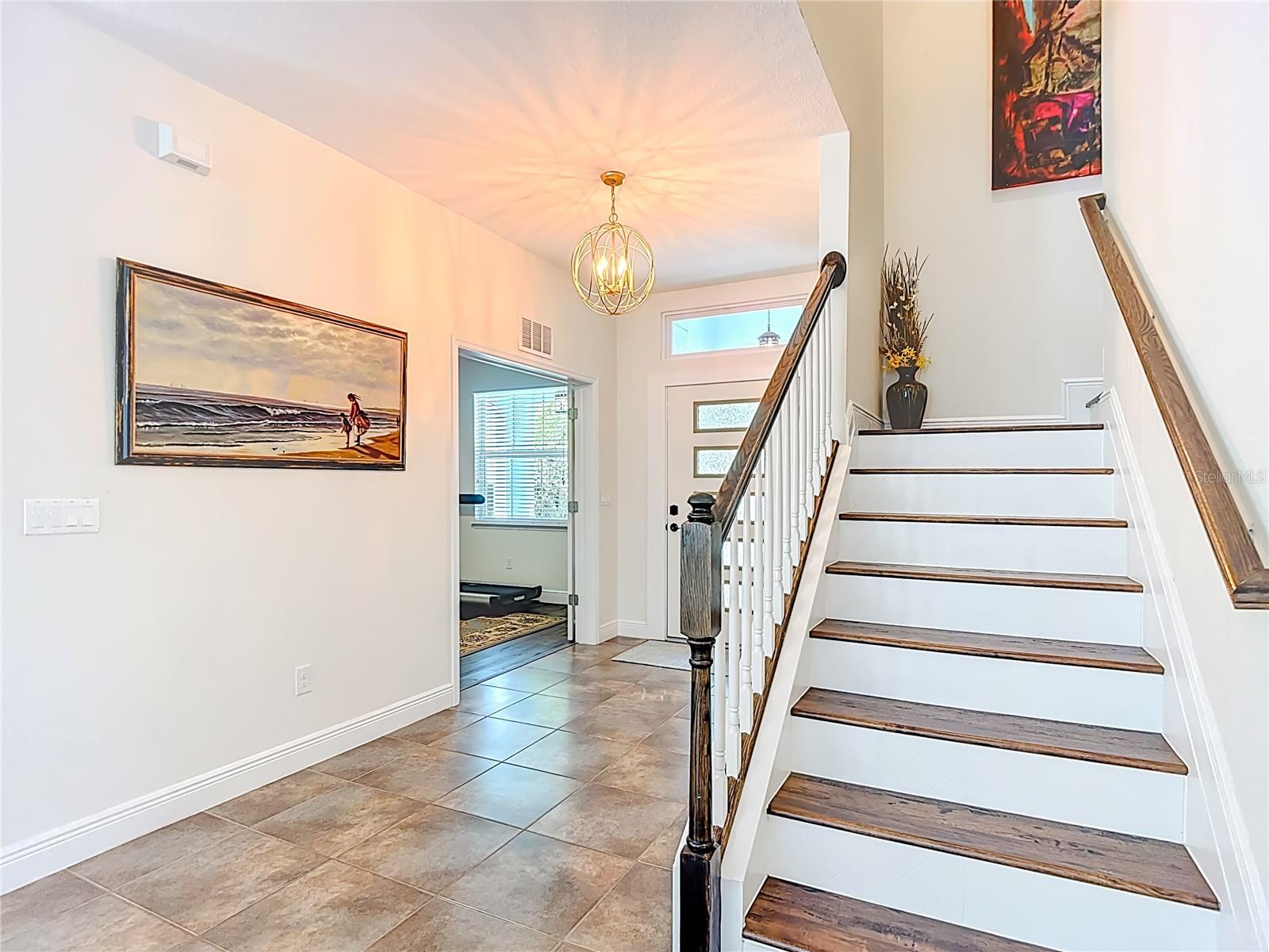 Listing photo id 24 for 443 Bahama Grande Boulevard