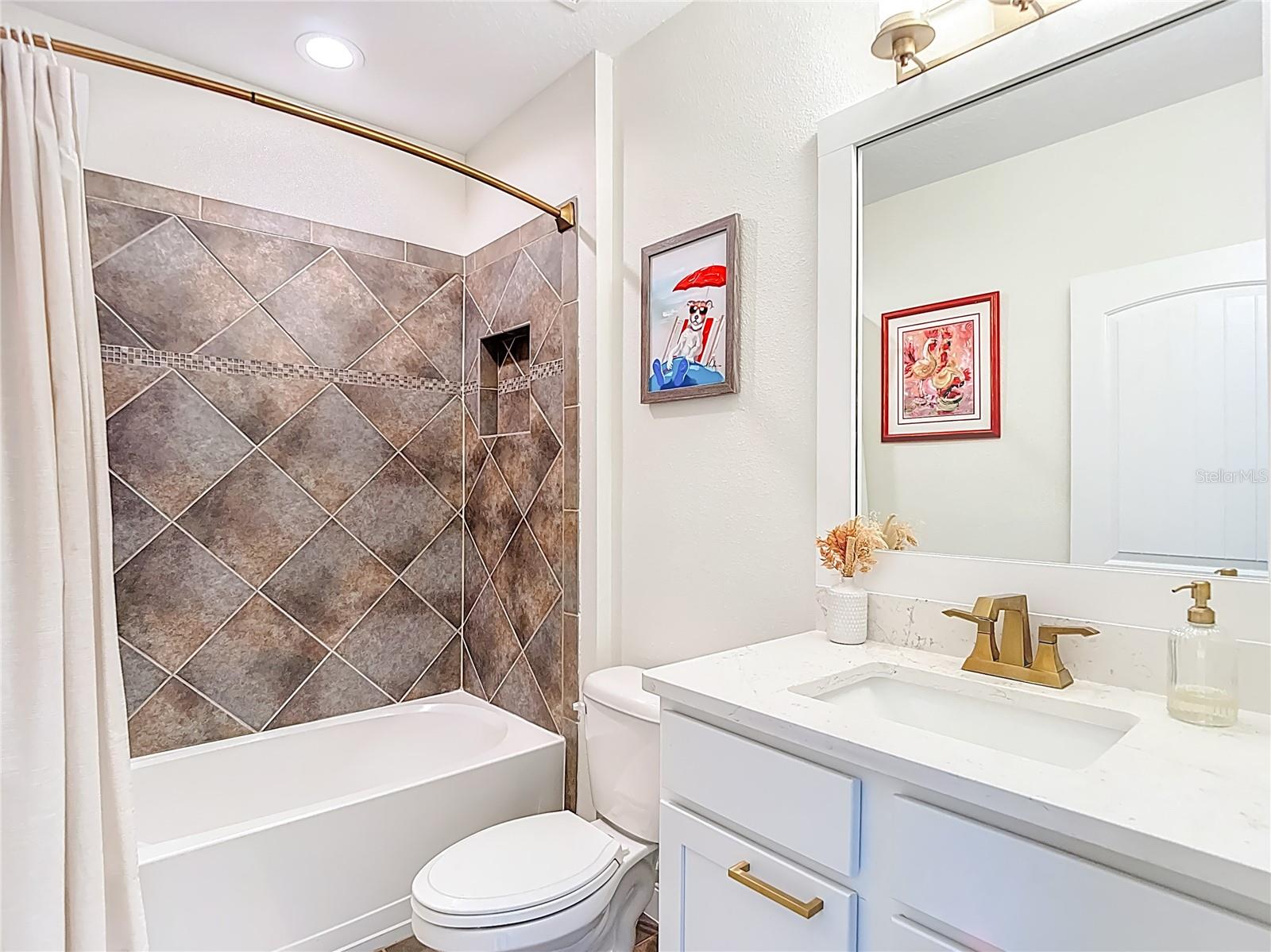 Listing photo id 28 for 443 Bahama Grande Boulevard