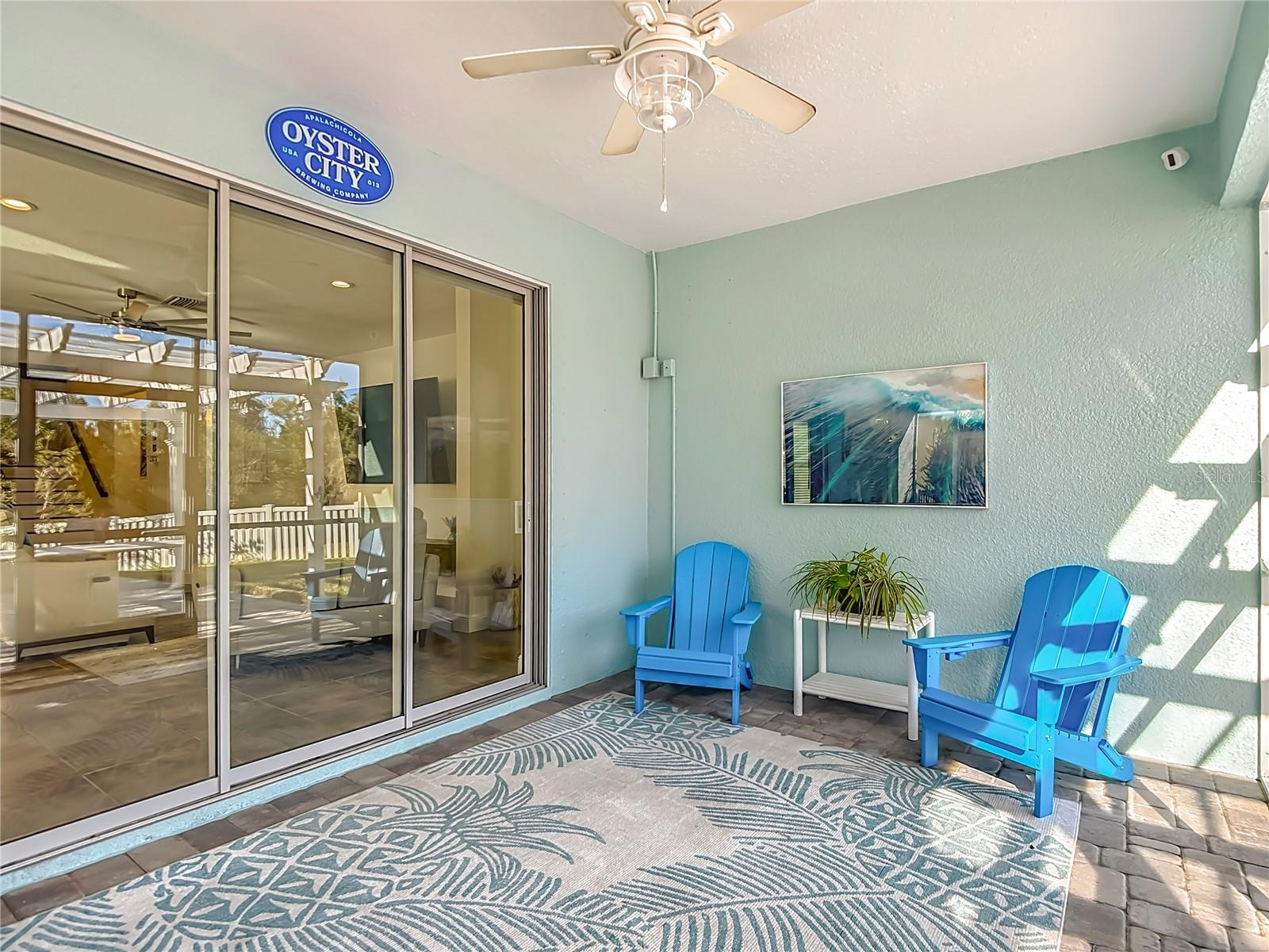 Listing photo id 33 for 443 Bahama Grande Boulevard