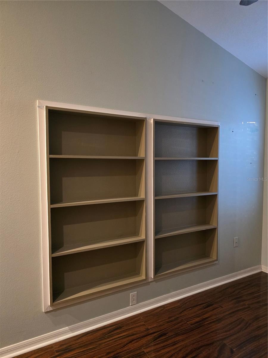 Image 10 of 23 For 11229 Kapok Grand Circle