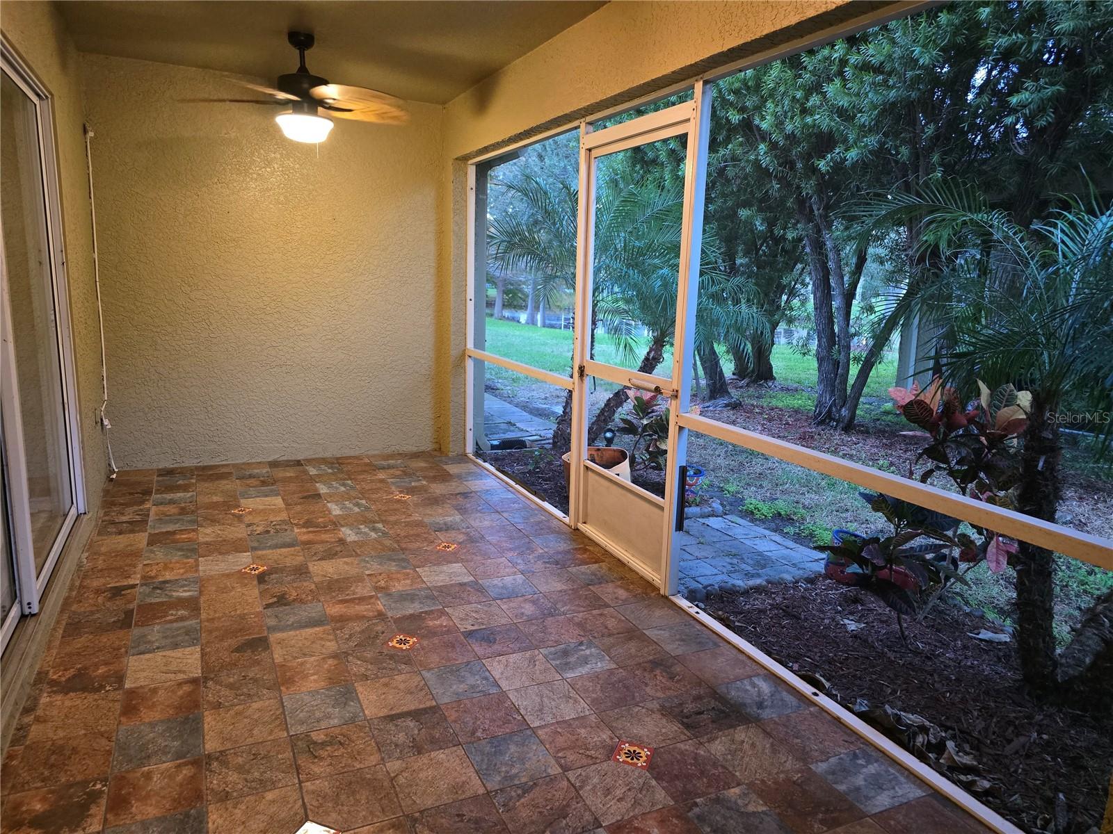 Image 17 of 23 For 11229 Kapok Grand Circle