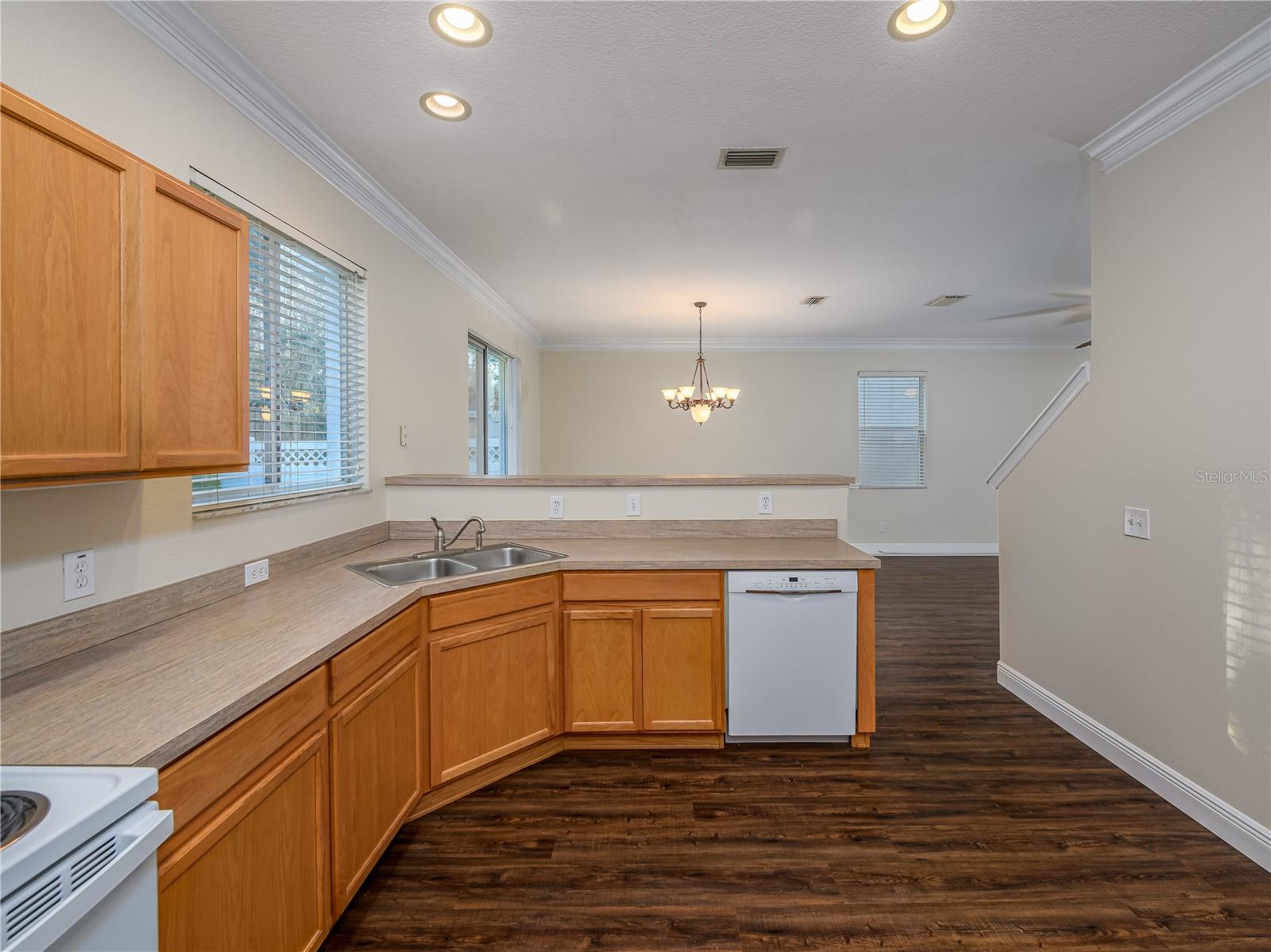 Image 10 of 33 For 26918 Stillbrook Drive