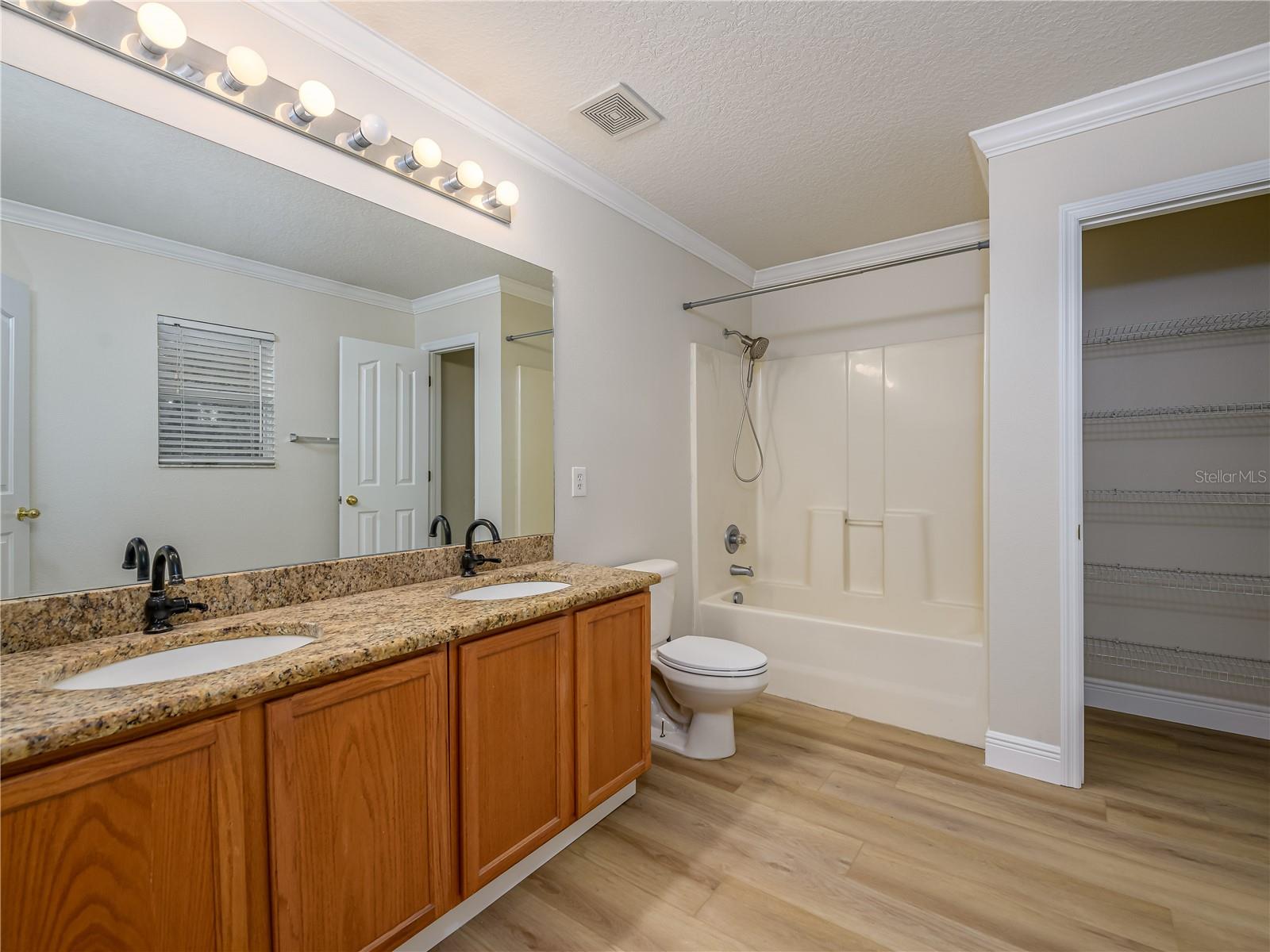 Image 14 of 33 For 26918 Stillbrook Drive