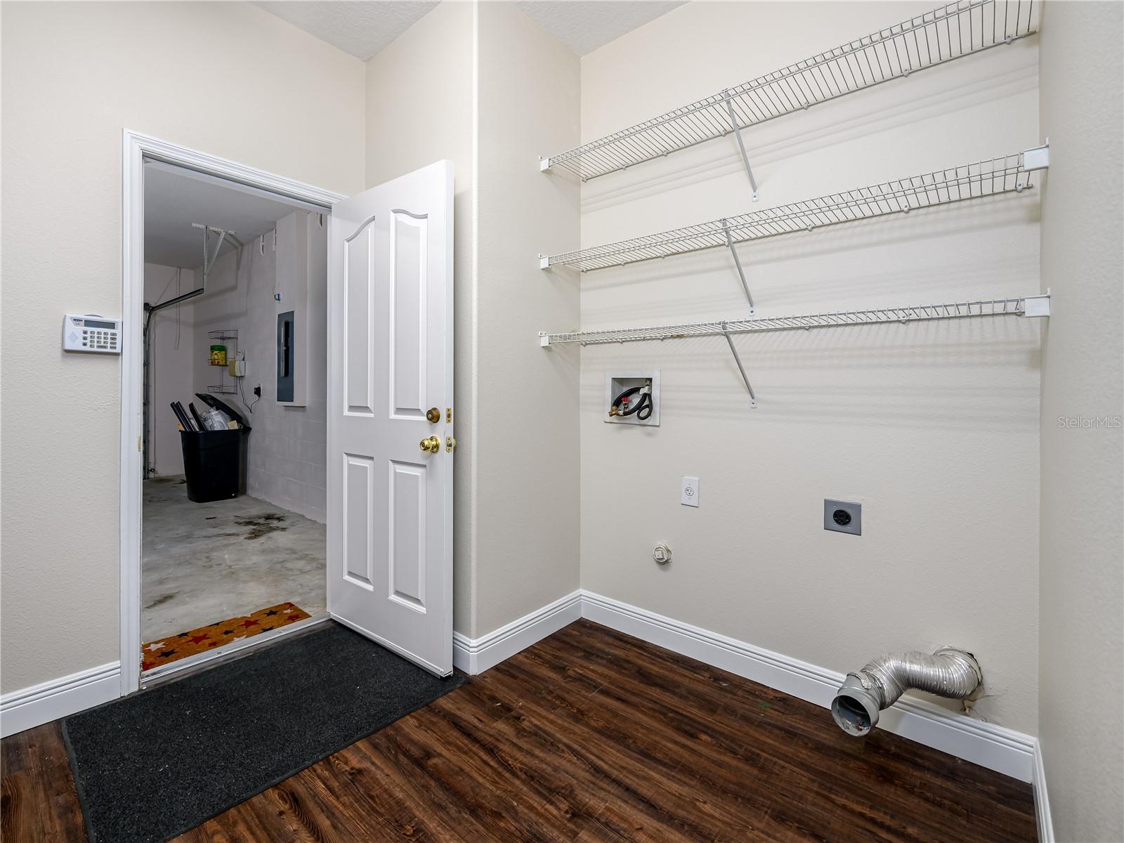 Image 27 of 33 For 26918 Stillbrook Drive