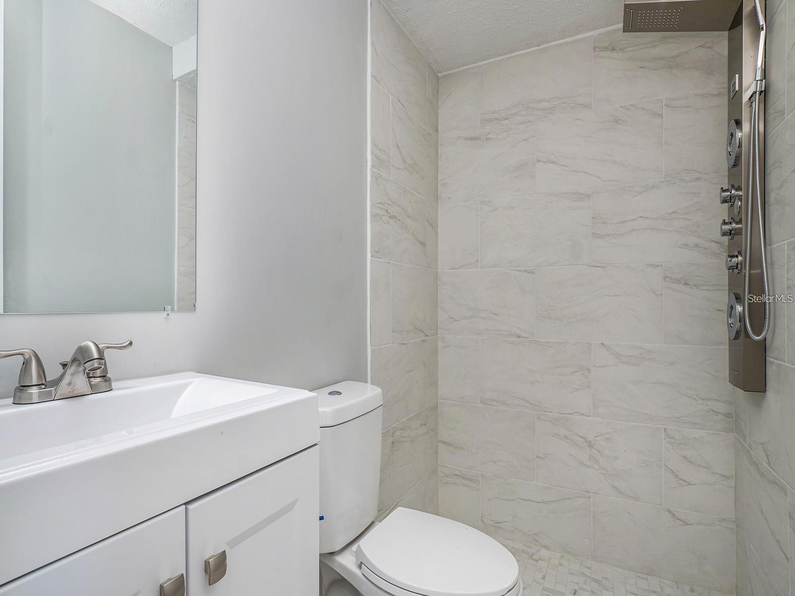 Image 3 of 12 For 1405 Castleworks Lane