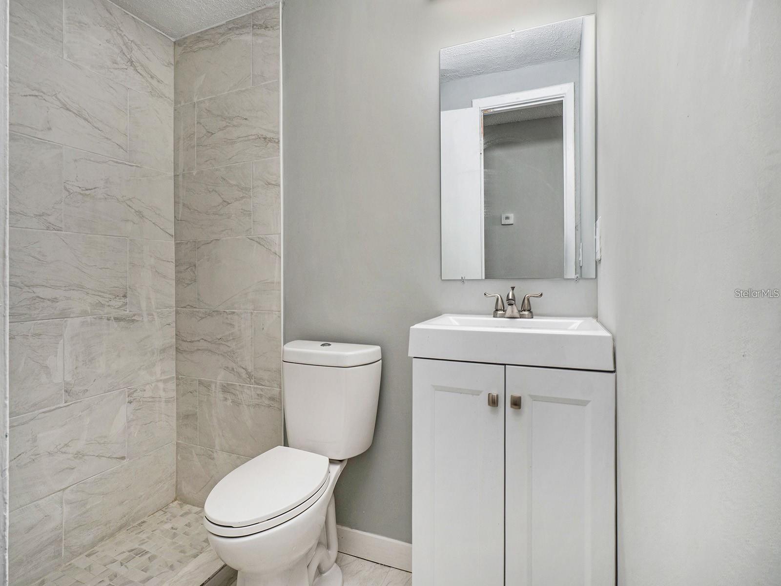 Image 6 of 12 For 1405 Castleworks Lane