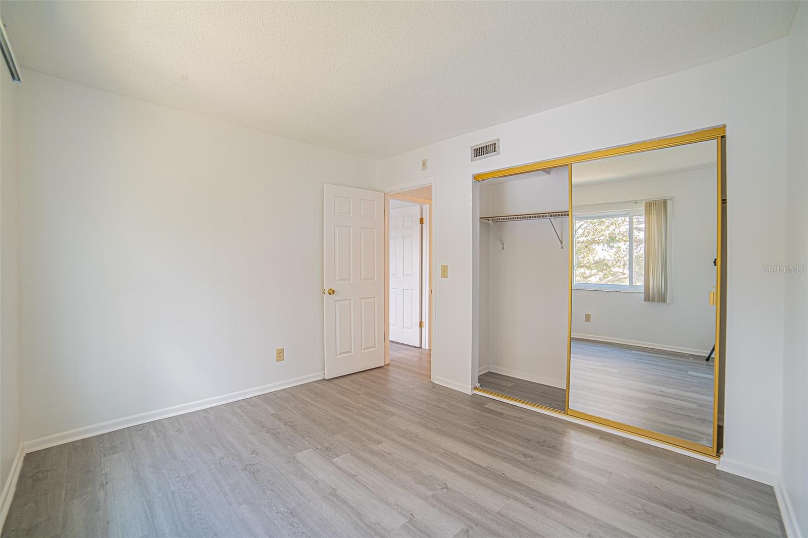 Image 13 of 16 For 629 Keene Road T11