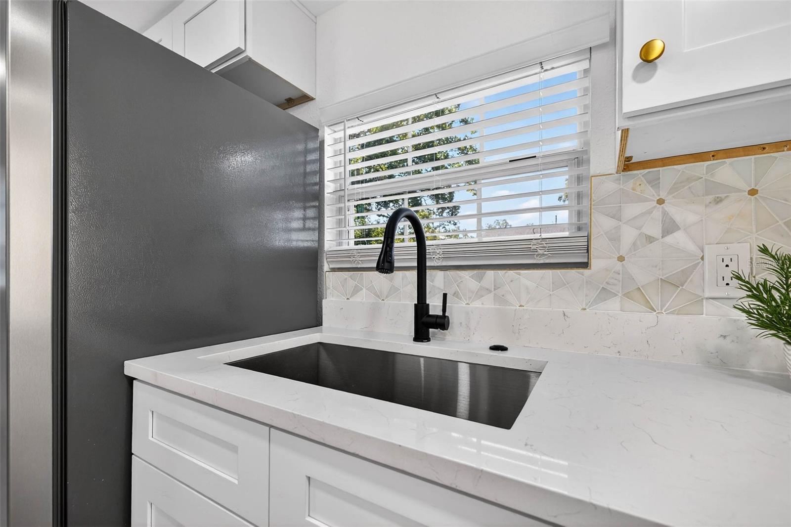 Image 11 of 31 For 109 Lambright Street