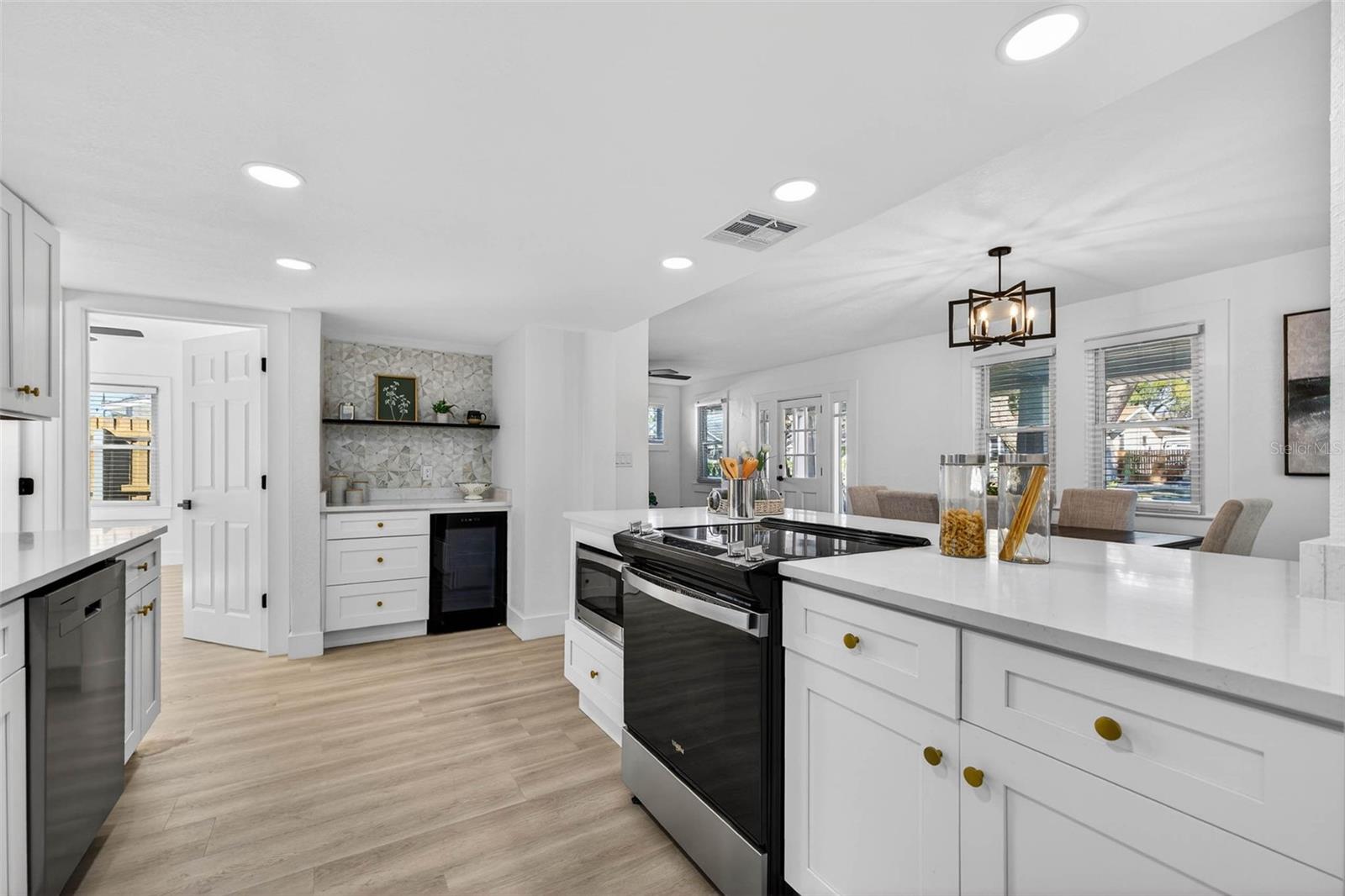 Image 13 of 31 For 109 Lambright Street