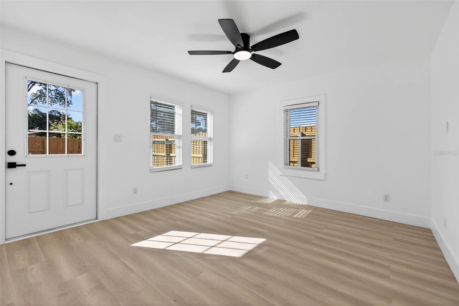 Image 17 of 31 For 109 Lambright Street