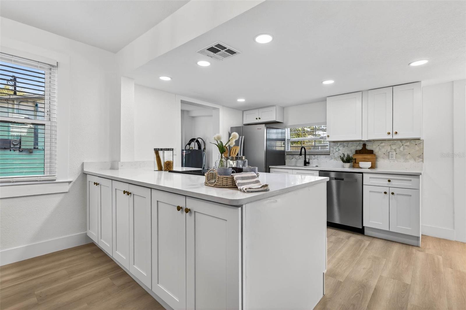 Image 6 of 31 For 109 Lambright Street