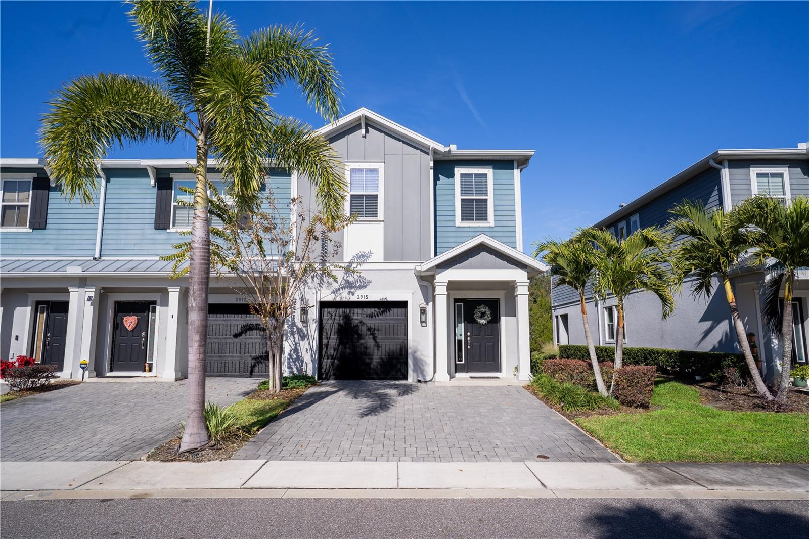 Image 3 of 39 For 2915 Grand Kemerton Place