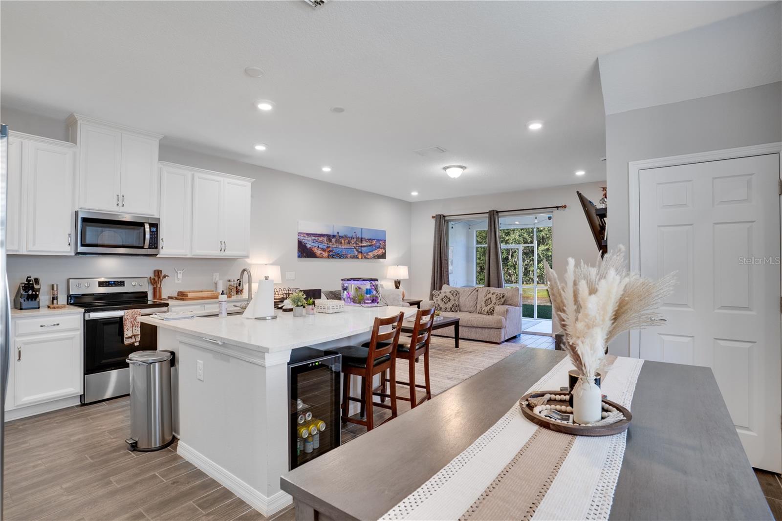 Image 5 of 39 For 2915 Grand Kemerton Place