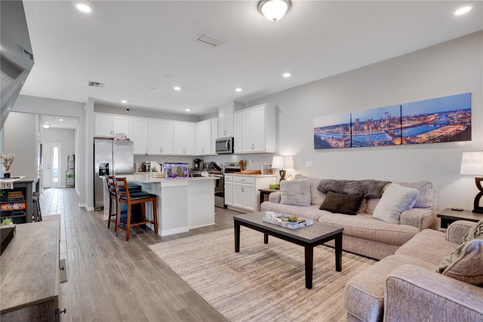 Image 8 of 39 For 2915 Grand Kemerton Place