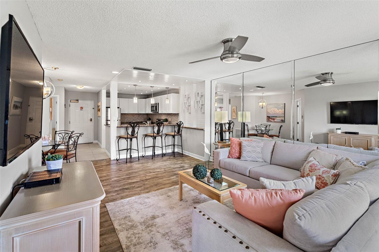 Image 14 of 52 For 1515 Pinellas Bayway S 59