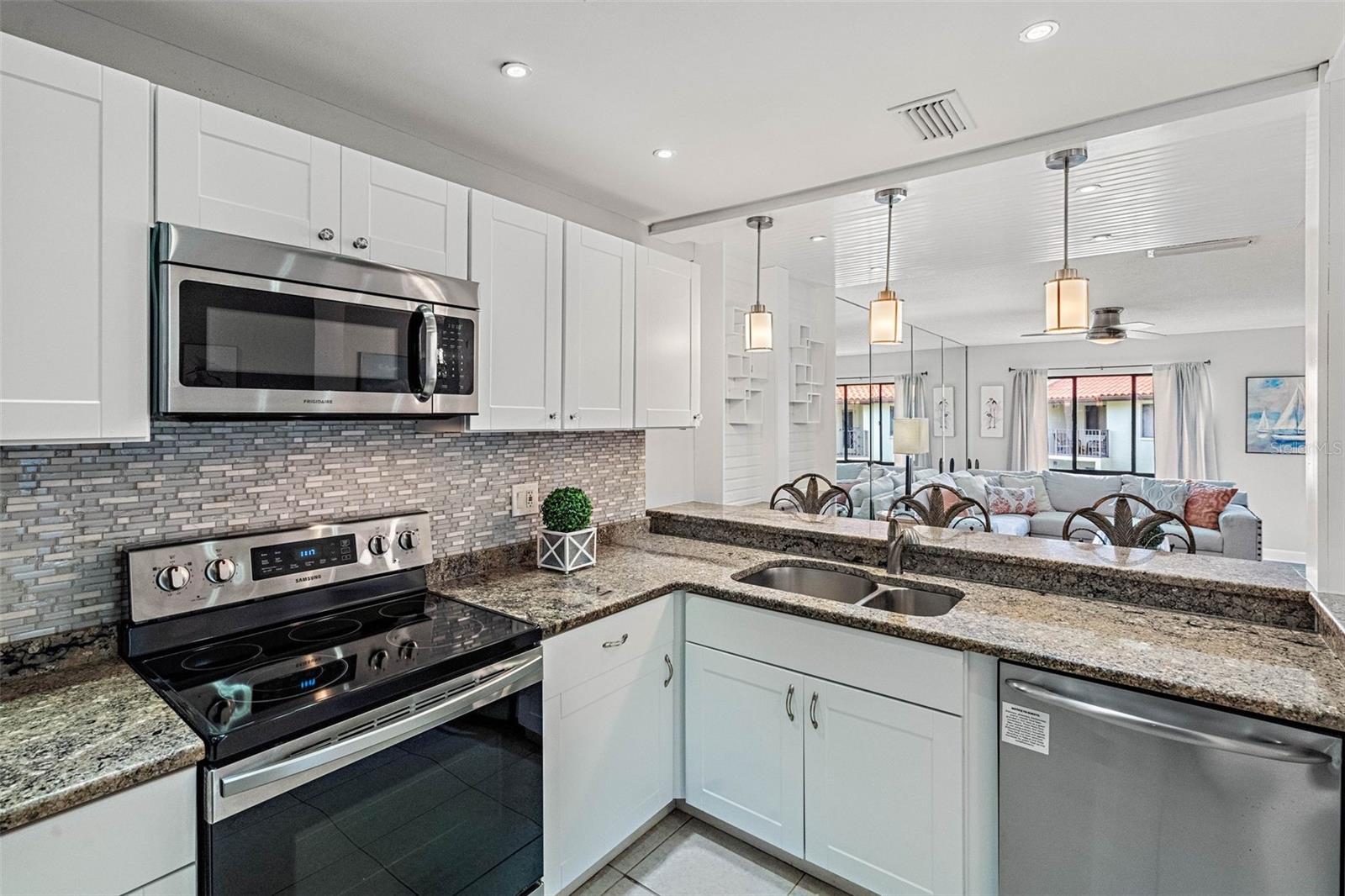 Image 6 of 52 For 1515 Pinellas Bayway S 59