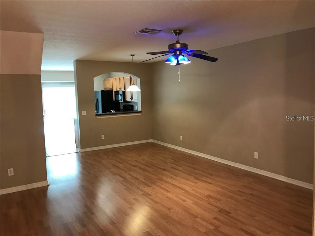 Image 3 of 15 For 15776 Fishhawk Falls Drive