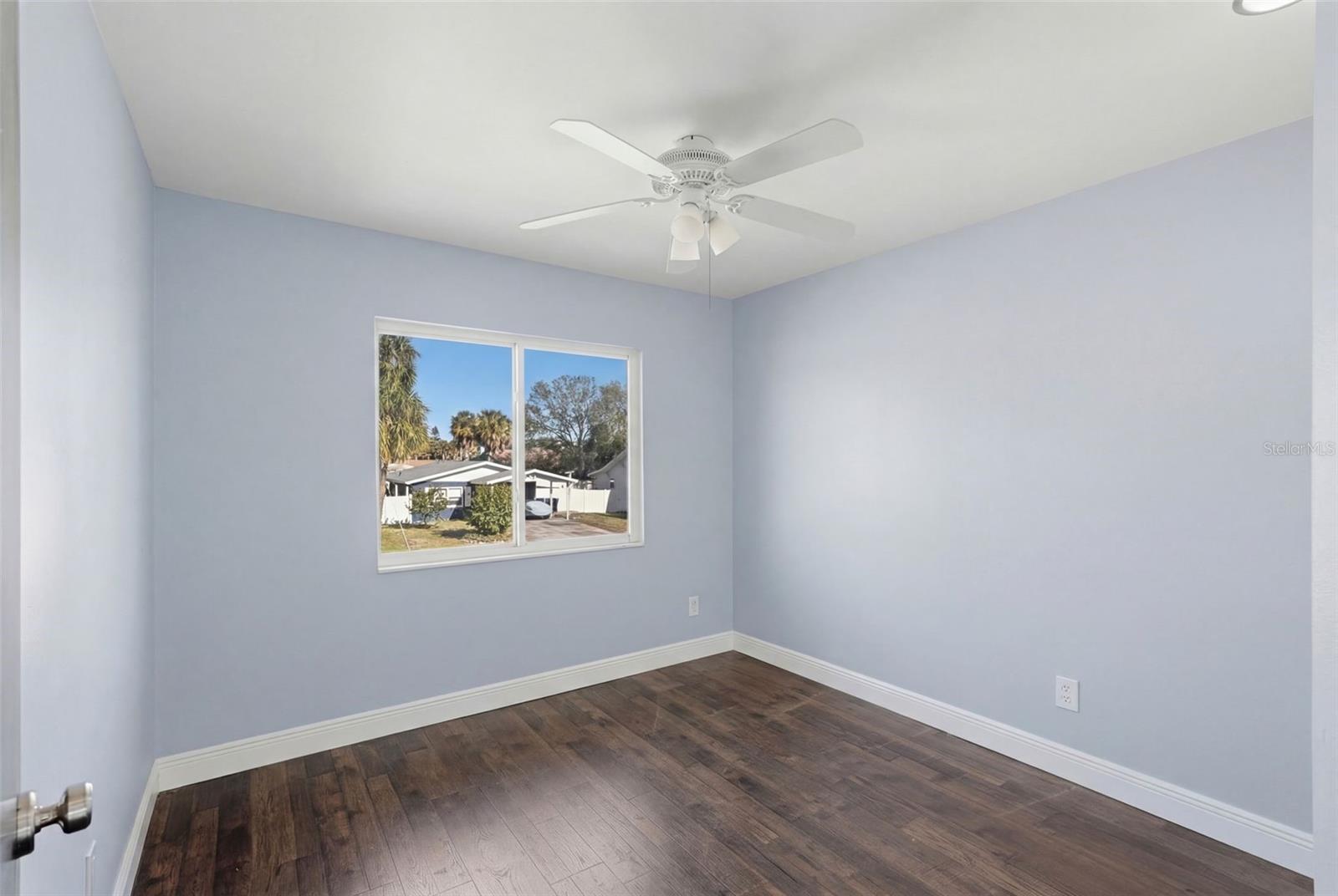 Image 20 of 33 For 1858 Michigan Avenue Ne